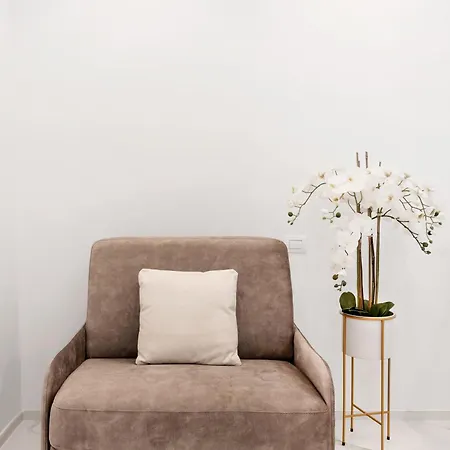 Eternal House Caulonia *