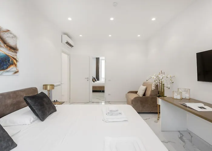 Eternal House Caulonia