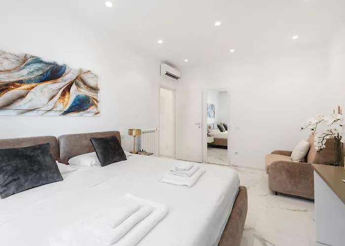 Eternal House Caulonia *