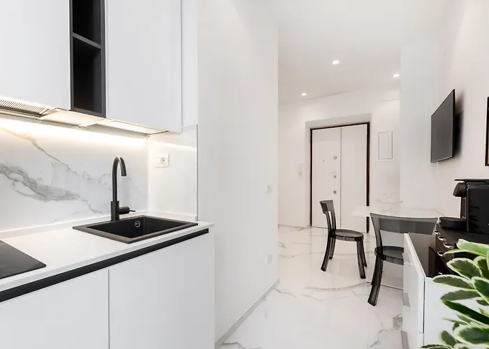 Eternal House Caulonia *